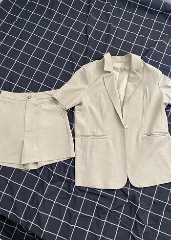 Bej Kısa Kollu Keten Kadın Blazer Şort Takım