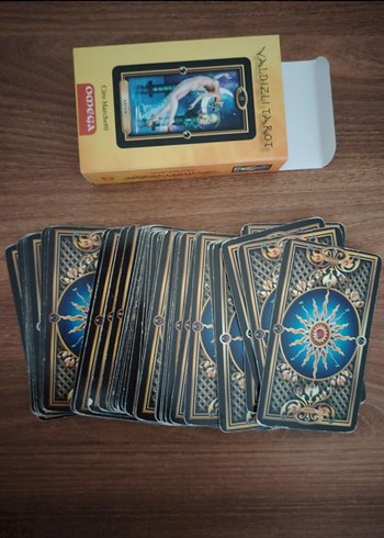 Yaldızlı Tarot Kartları