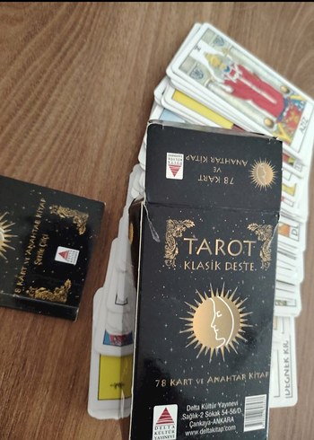 Tarot Klasik Deste 78 Kart ve Anahtar Kitap