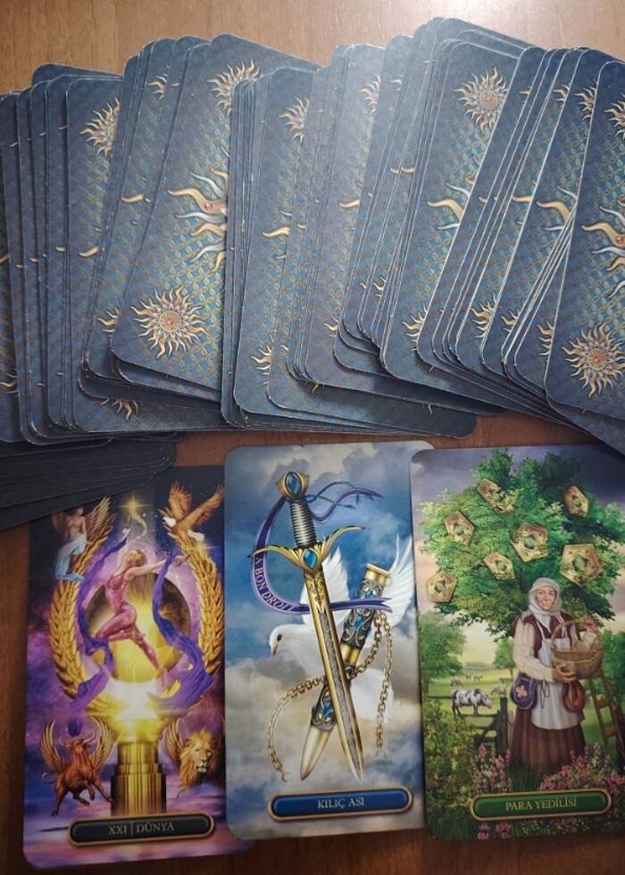 Yaldızlı Tarot - Görsel 2