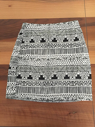 Desenli mini etek