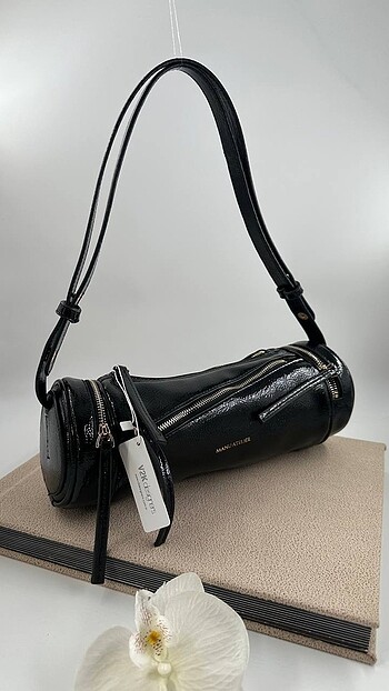 Manu Atalier Multi Zipped Cylinder Çanta