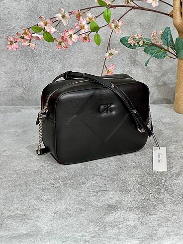 Calvin Klein Re-Lock Quilt Camera Bag
