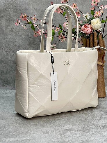 Calvin Klein Re-Lock Quilt Tote