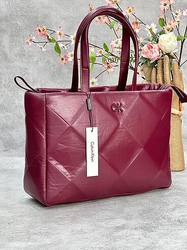 Calvin Klein Re-Lock Quilt Tote