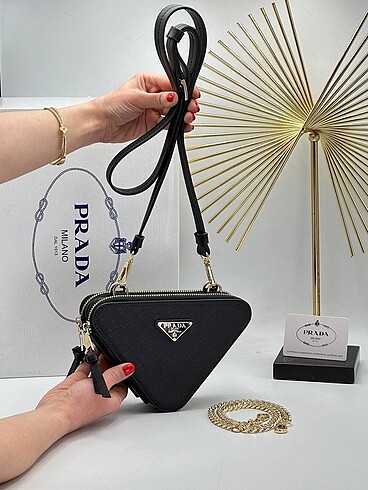 Prada Mini Patent Pouch Kadın Çantası