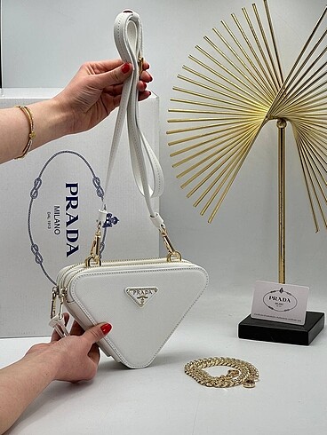 Prada Mini Patent Pouch Kadın Çantası