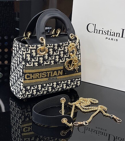 Dior Lady Small AA Quality Serial Number Kadın Çantası