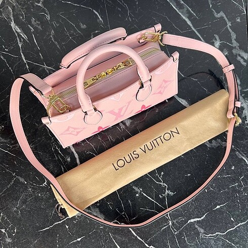 Louis Vuitton Çanta