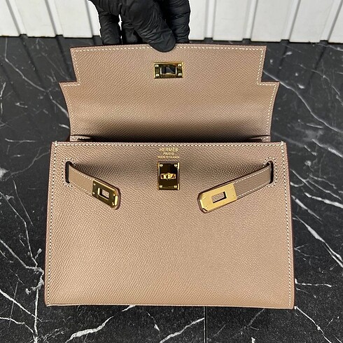  Beden Hermès Kelly Mini Bag 22