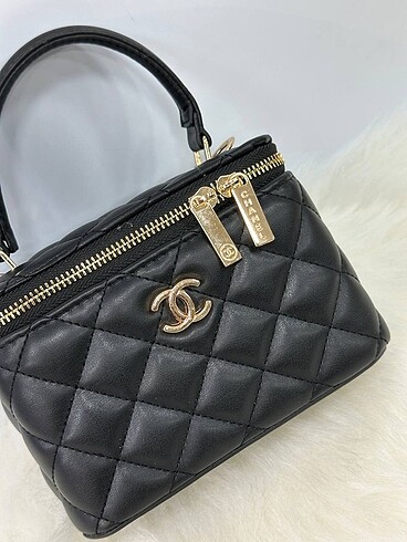 Chanel Chanel Make Up Kadın Çantası