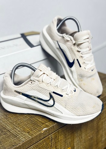 Nike Kadın Beyaz Spor Ayakkabı Wedge Topuklu - Görsel 2