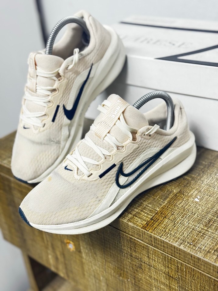 Nike Kadın Beyaz Spor Ayakkabı Wedge Topuklu - Görsel 3