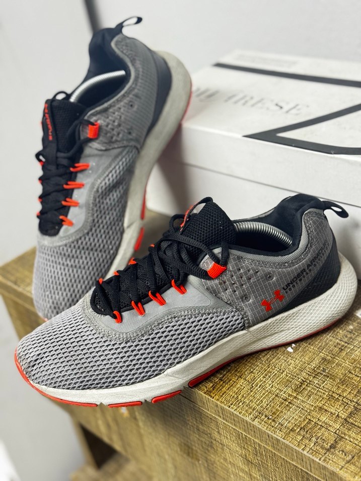 Under Armour Gri Erkek Spor Ayakkabı - Görsel 2