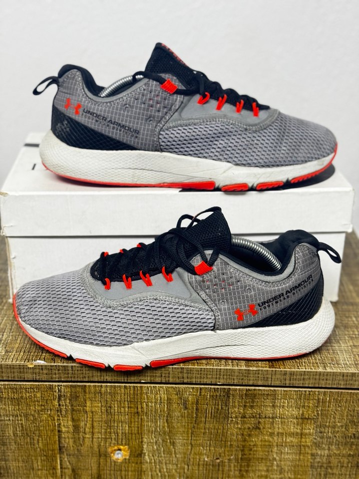 Under Armour Gri Erkek Spor Ayakkabı - Görsel 3