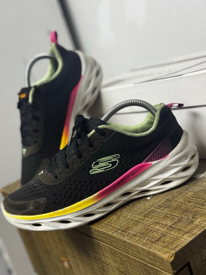 Skechers Renkli Bağcıklı Kadın Spor Ayakkabı - Görsel 3