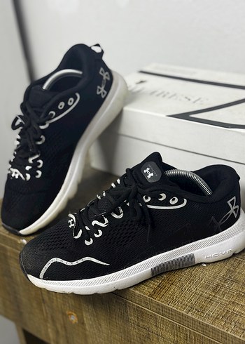 Under ARMOUR Siyah Erkek Koşu ve Antrenman Ayakkabısı - Görsel 3