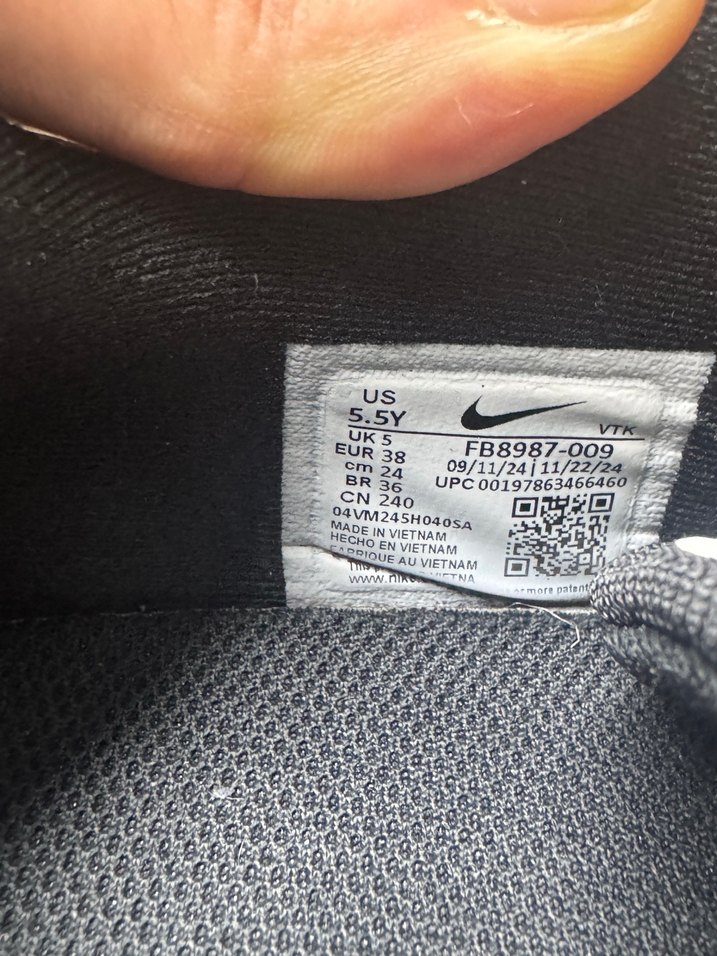 Nike DN Siyah Polka Noktalı Bağcıklı Erkek Spor Ayakkabı - Görsel 4