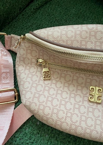 Pembe Baskılı Kadın Bel Çantası - Görsel 3