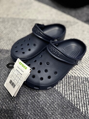 Crocs Orjinal crocs 33-34 sıfır etiketli