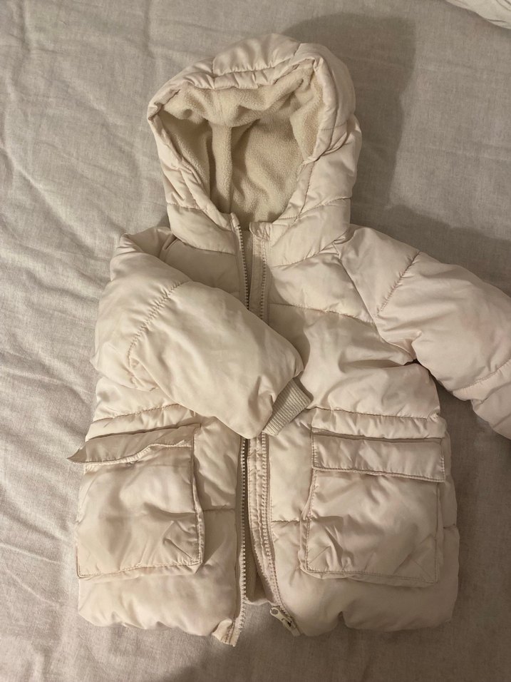 Kapüşonlu krem renk Kız Çocuk Montu - Görsel 4