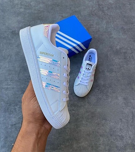 40 Beden beyaz Renk Sıfır Orijinal Adidas Süperstar Hologram