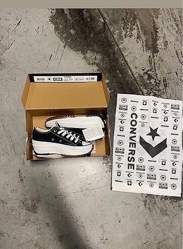 37 Beden Converse Run Star