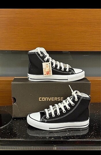 38 Beden Sıfır ithal Converse