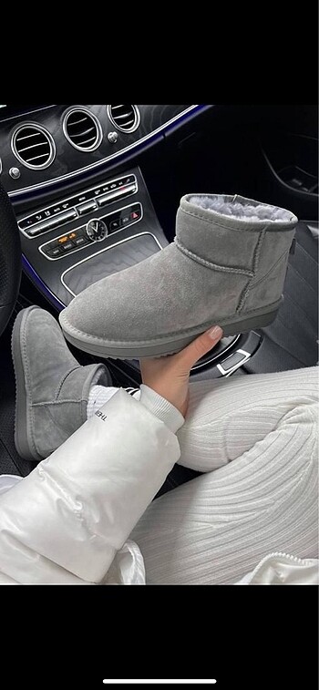 37 Beden Ugg mını