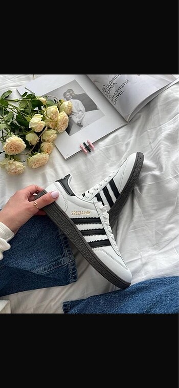 35 Beden beyaz Renk Adidas Spezial