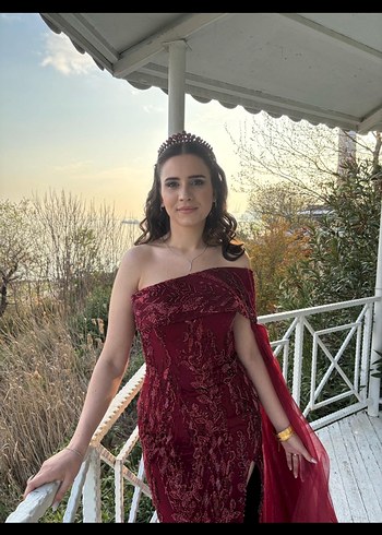 Kına Kırmızı Abiye