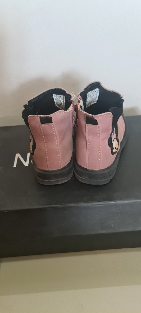 Kilitli Kız Çocuk Pembe Bot - Görsel 3