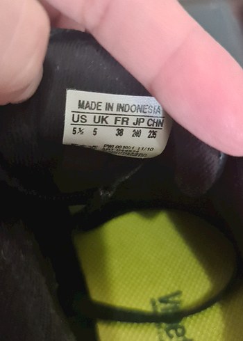 Sarı Detaylı Siyah Bağcıklı Kadın Spor Ayakkabı - Görsel 6