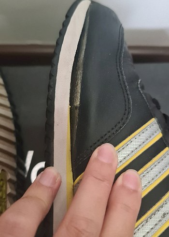 Sarı Detaylı Siyah Bağcıklı Kadın Spor Ayakkabı - Görsel 5