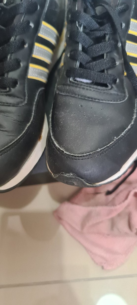 Sarı Detaylı Siyah Bağcıklı Kadın Spor Ayakkabı - Görsel 3