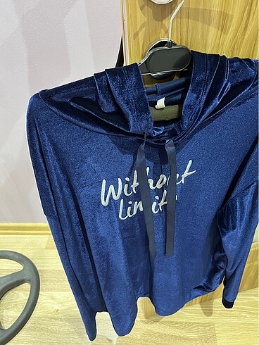 Defacto DeFacto kadife yumuş yumuş kapüşonlu sweatshirt