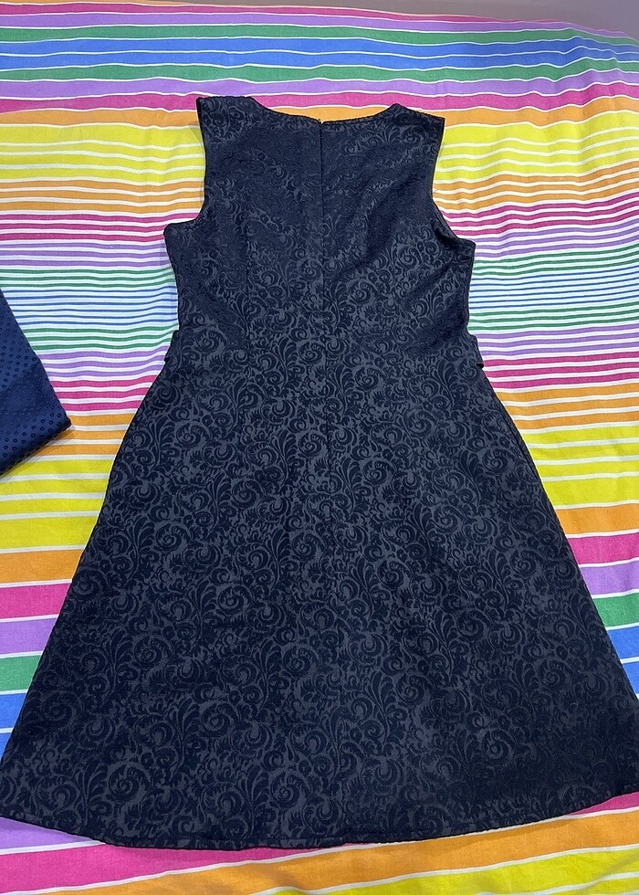 Desenli elbise - Görsel 3