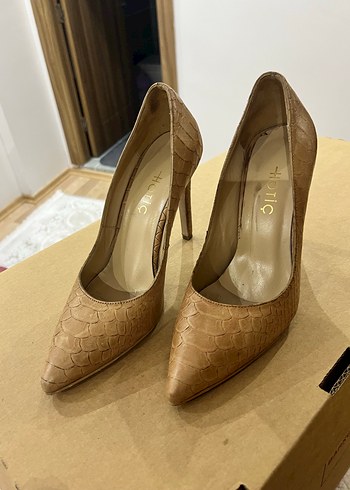 Taba renk Deri Yılan Desenli Stiletto - Görsel 2