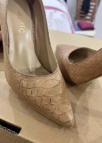 Taba renk Deri Yılan Desenli Stiletto - Görsel 5