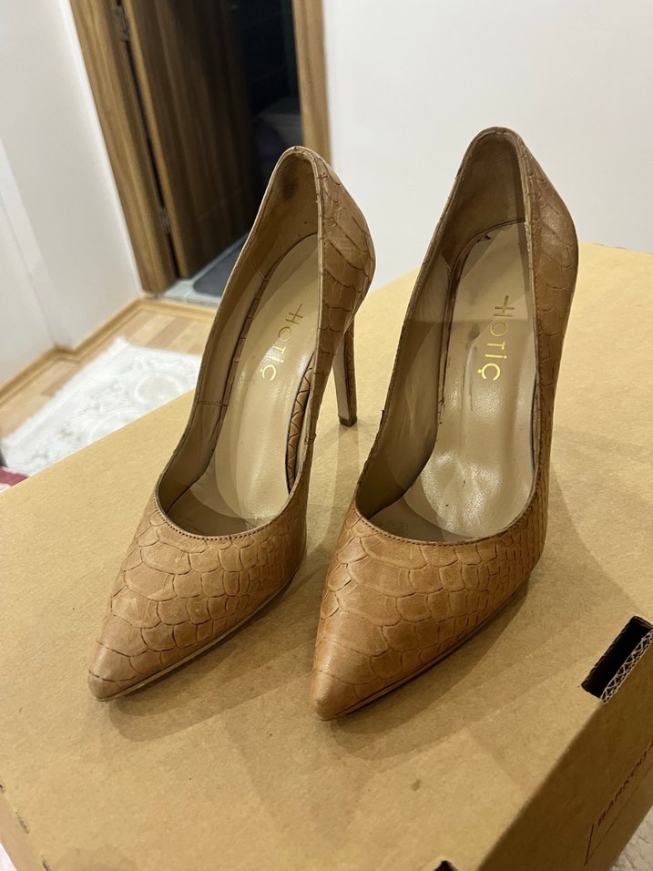 Taba renk Deri Yılan Desenli Stiletto - Görsel 2