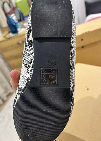 İPEKYOL marka Yılan Desenli Boncuklu Kadın babet/ayakkabı - Görsel 5