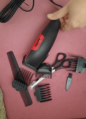 Aprilla saç kesme makinesi 