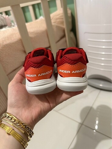 21 Beden Under armour çocuk ayakkabı