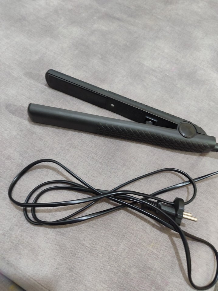 Sinbo Siyah Saç Düzleştirici - Görsel 2