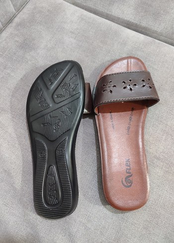 Kahverengi Kadın Dolgu Topuk Terlik - Görsel 3