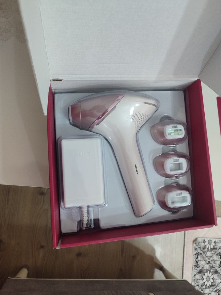 Philips Lumea IPL Lazer Epilatör Beyaz - Görsel 3