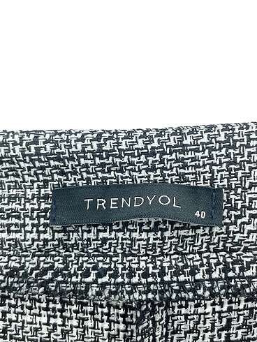40 Beden çeşitli Renk Trendyol & Milla Kumaş Pantolon %70 İndirimli.