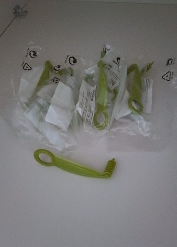 Yeşil Plastik Mutfak AletiTupperware