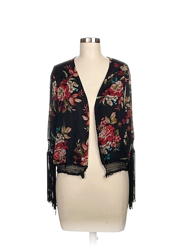 Bershka Kimono %70 İndirimli.