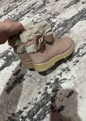 Pembe Kürklü Kız Çocuk Botu - Görsel 2
